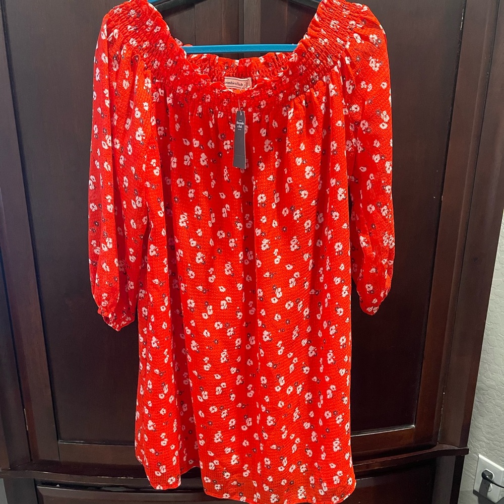 Abercrombie & Fitch Red Floral Blouse